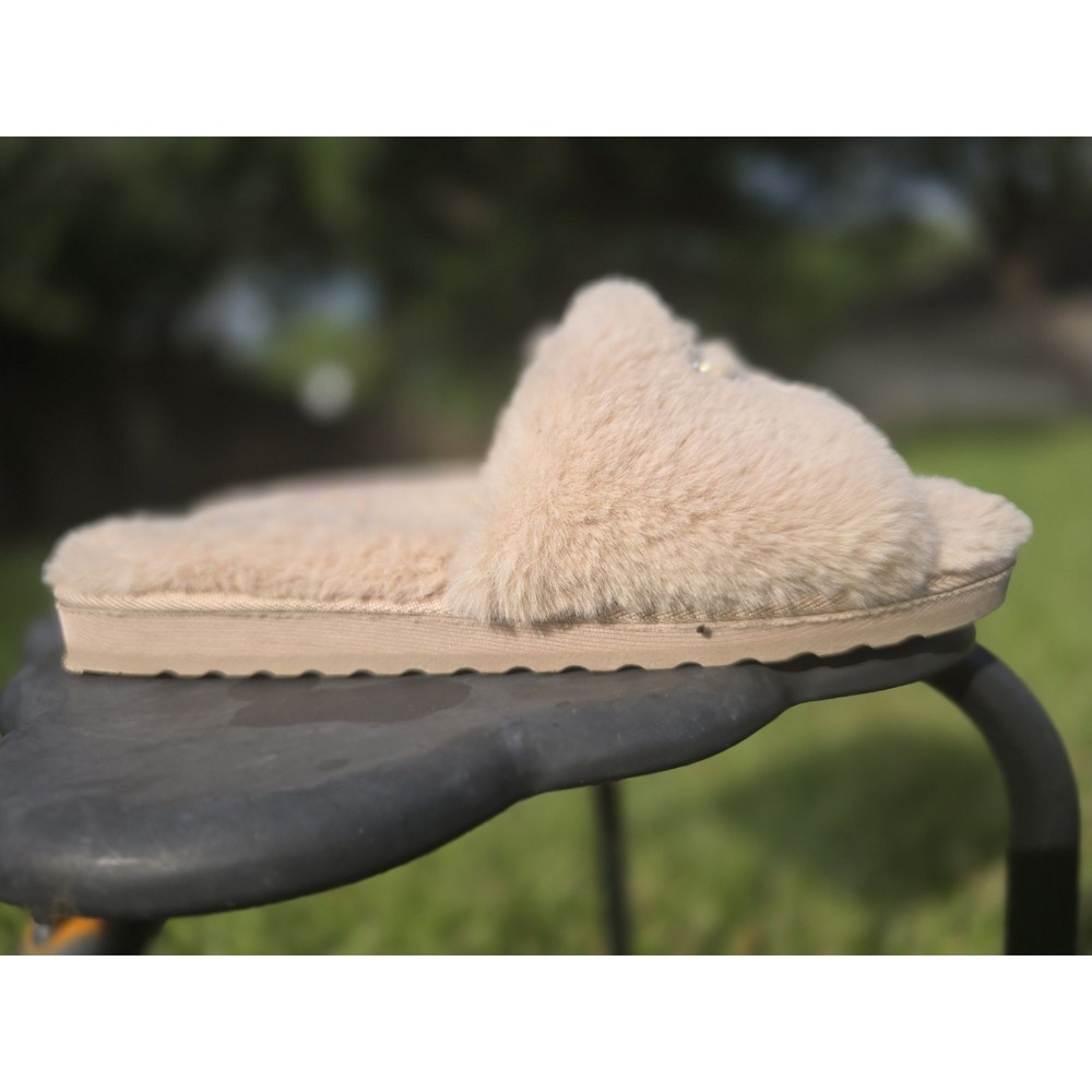 Juicy Couture Women's Pink Faux Fur Slide Slippers Rhinestone Crown - Picture 5 of 9